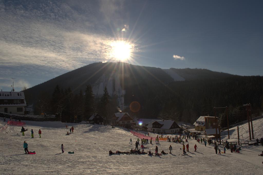 Hotel Penzion Rotunda Harrachov Exterior foto